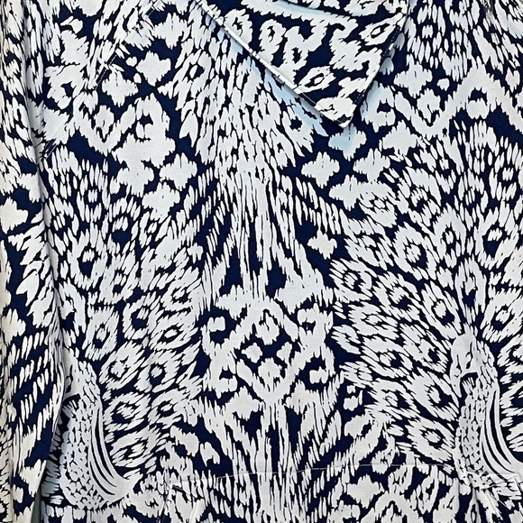 Lilly Pulitzer UPF 50+ Booker Popover Bright Navy Pineapple Party Size XS - Picture 3 of 7